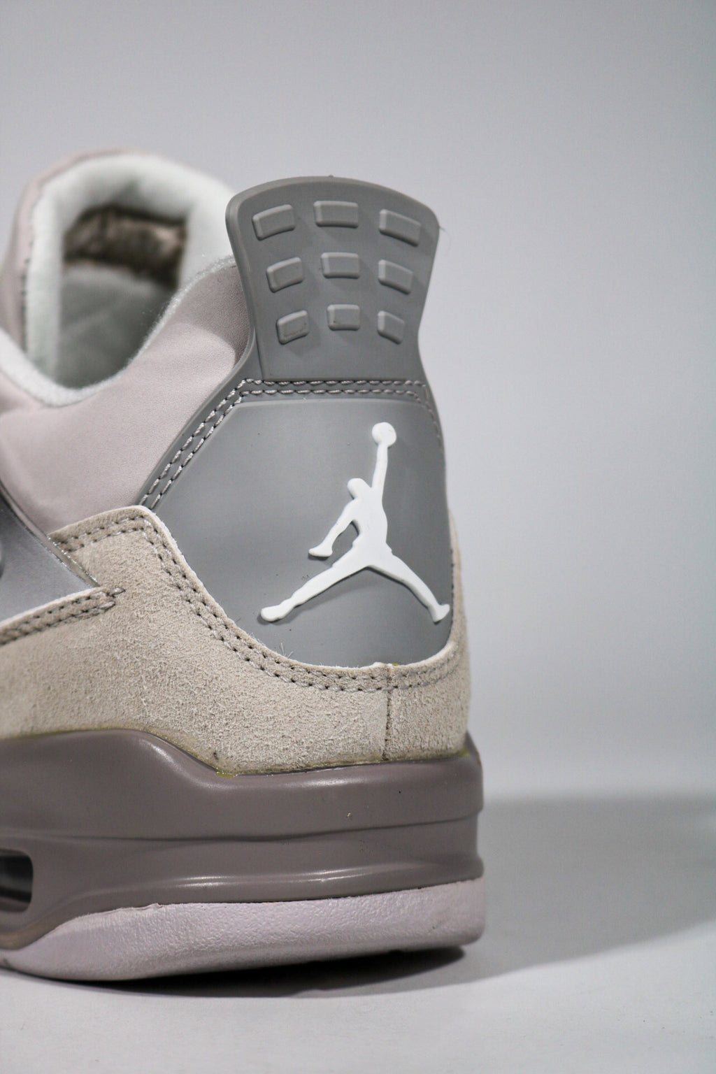 JORDAN 4 FROZEN MOMENT