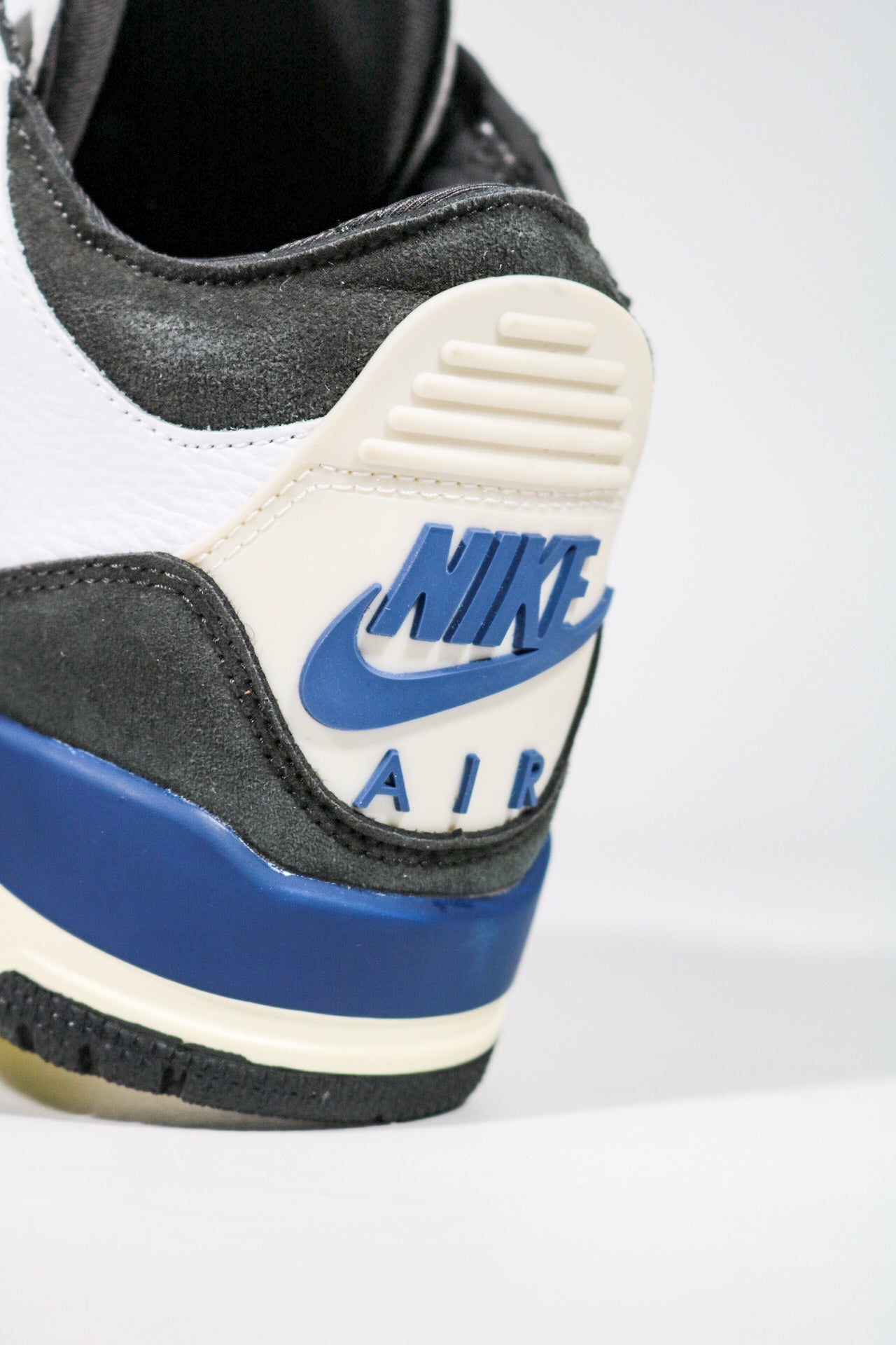 JORDAN 3 SP A MA MANIERE ‘Diffused Blue’