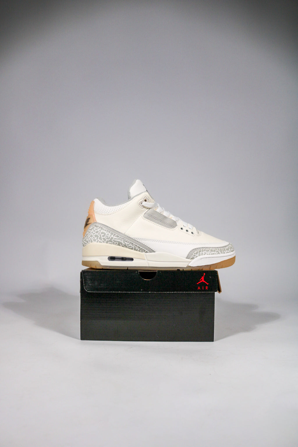 JORDAN 3 CRAFT IVORY