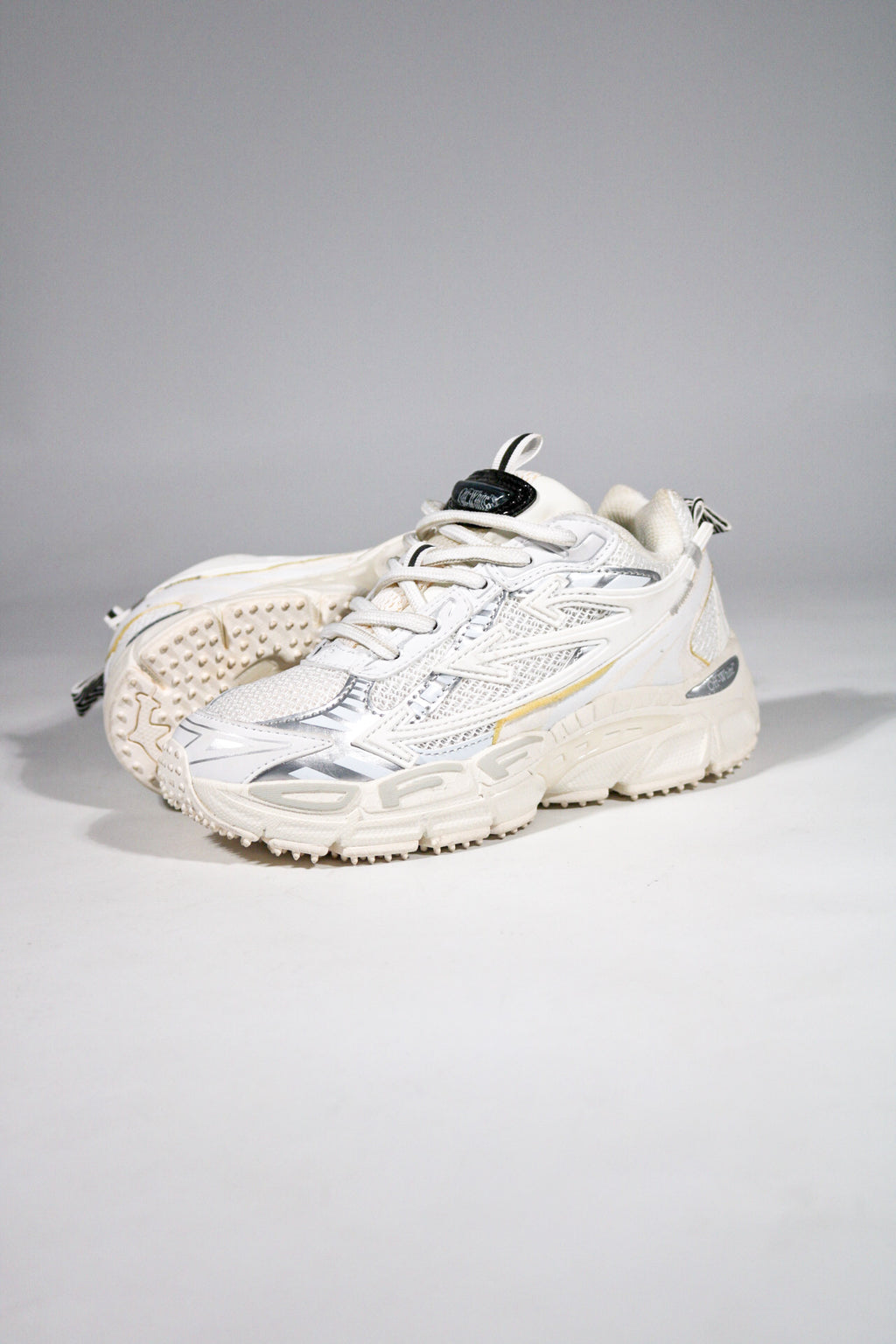 OFF WHITE BE RIGHT WHITE
