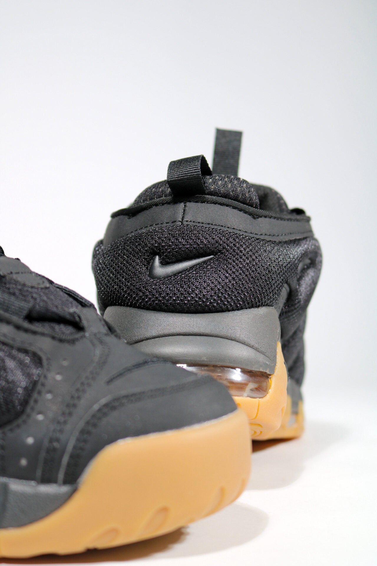 NIKE AIR MORE UP TEMPO