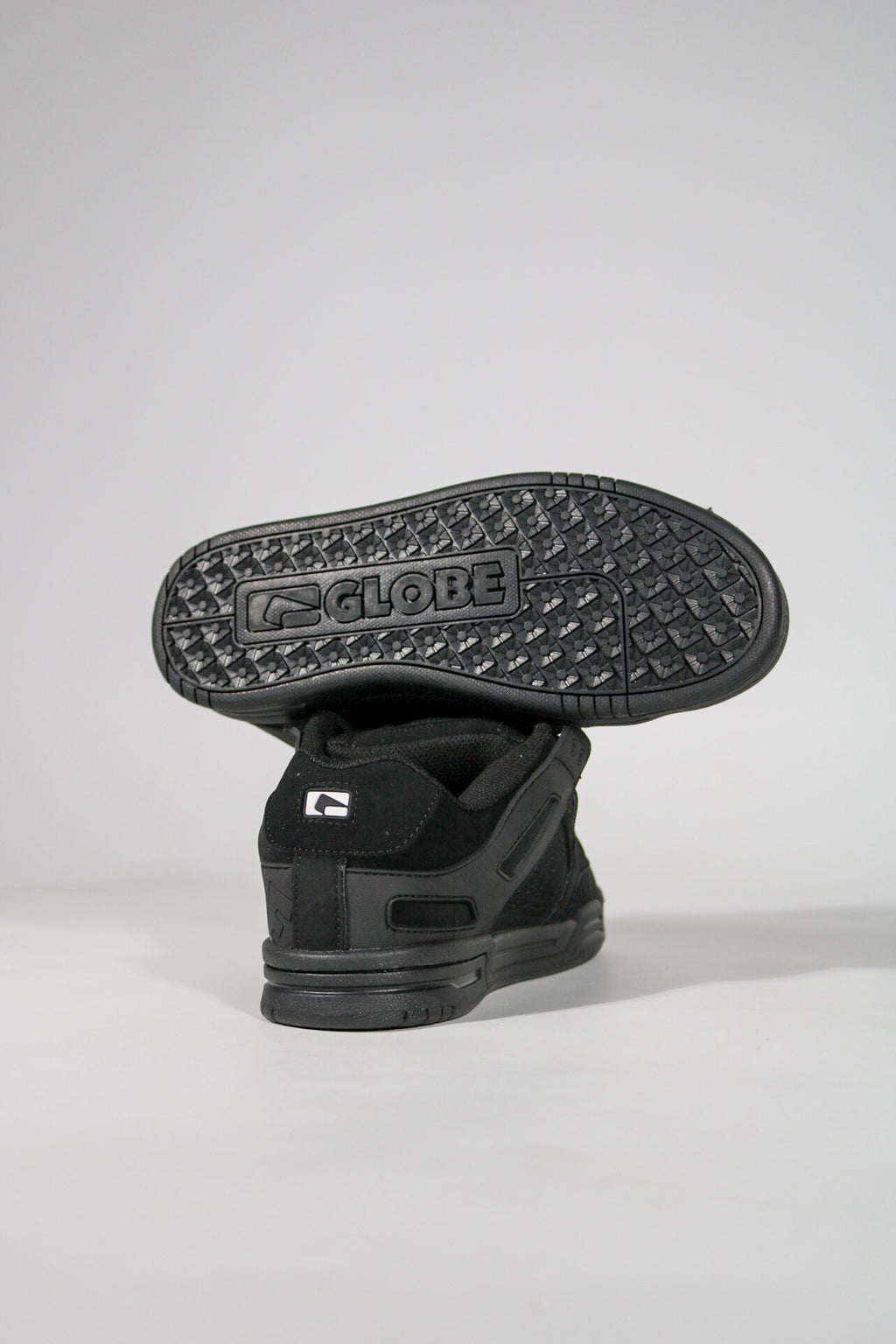 GLOBE TILT BLACK/BLACK TPR
