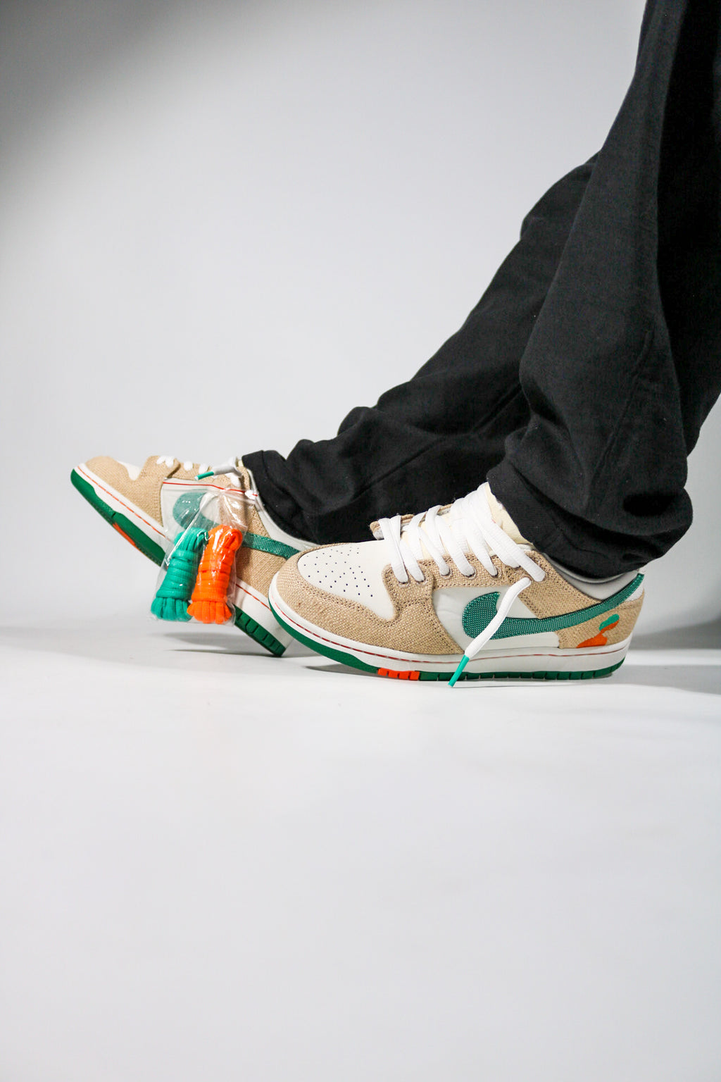 NIKE SB DUNK LOW JARRITOS