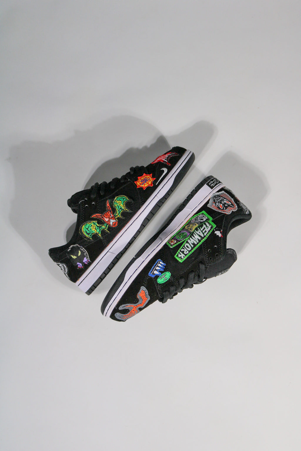 NIKE SB NECKFACE