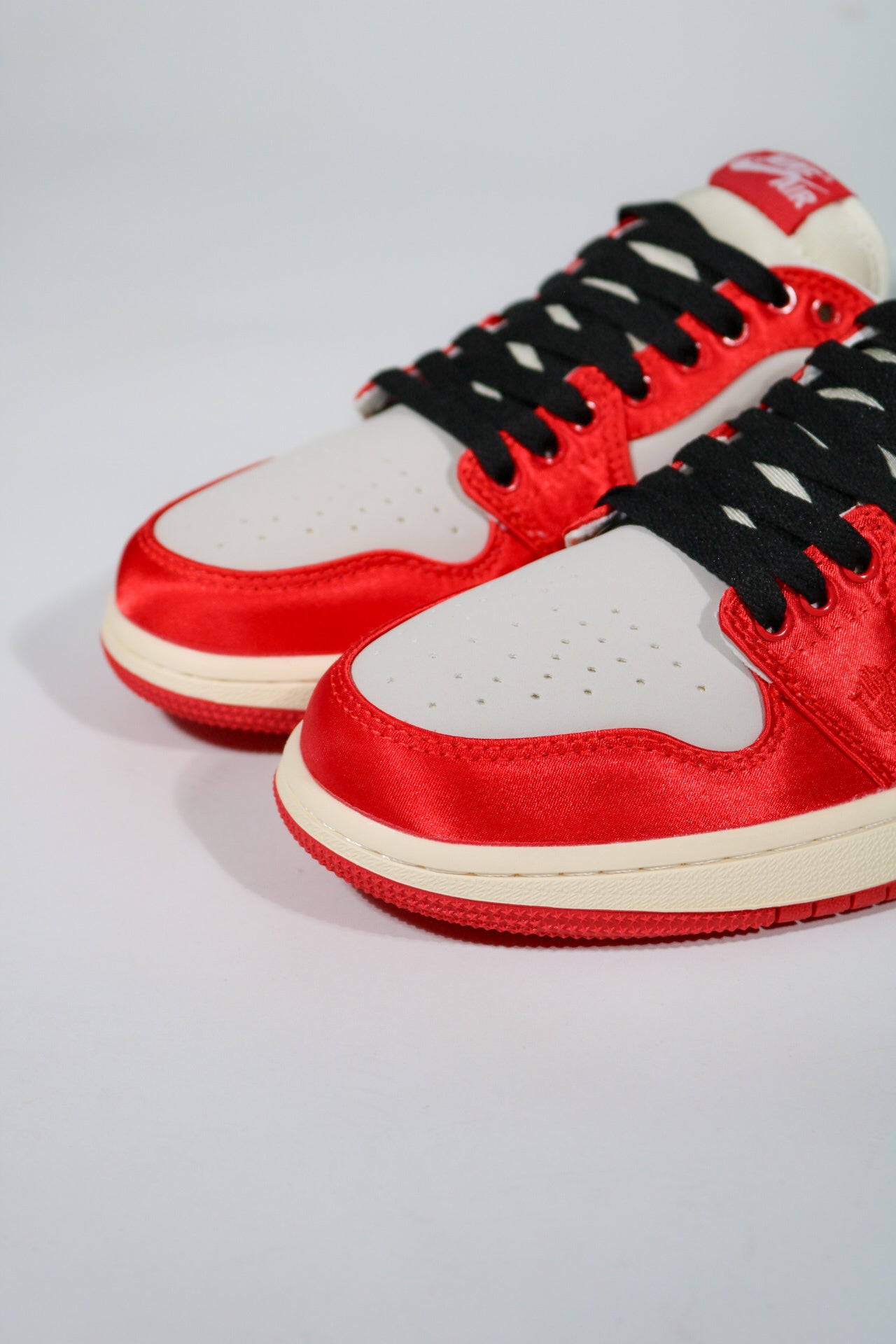 JORDAN RETRO 1 LOW TROPHY ROOM  ‘Away'