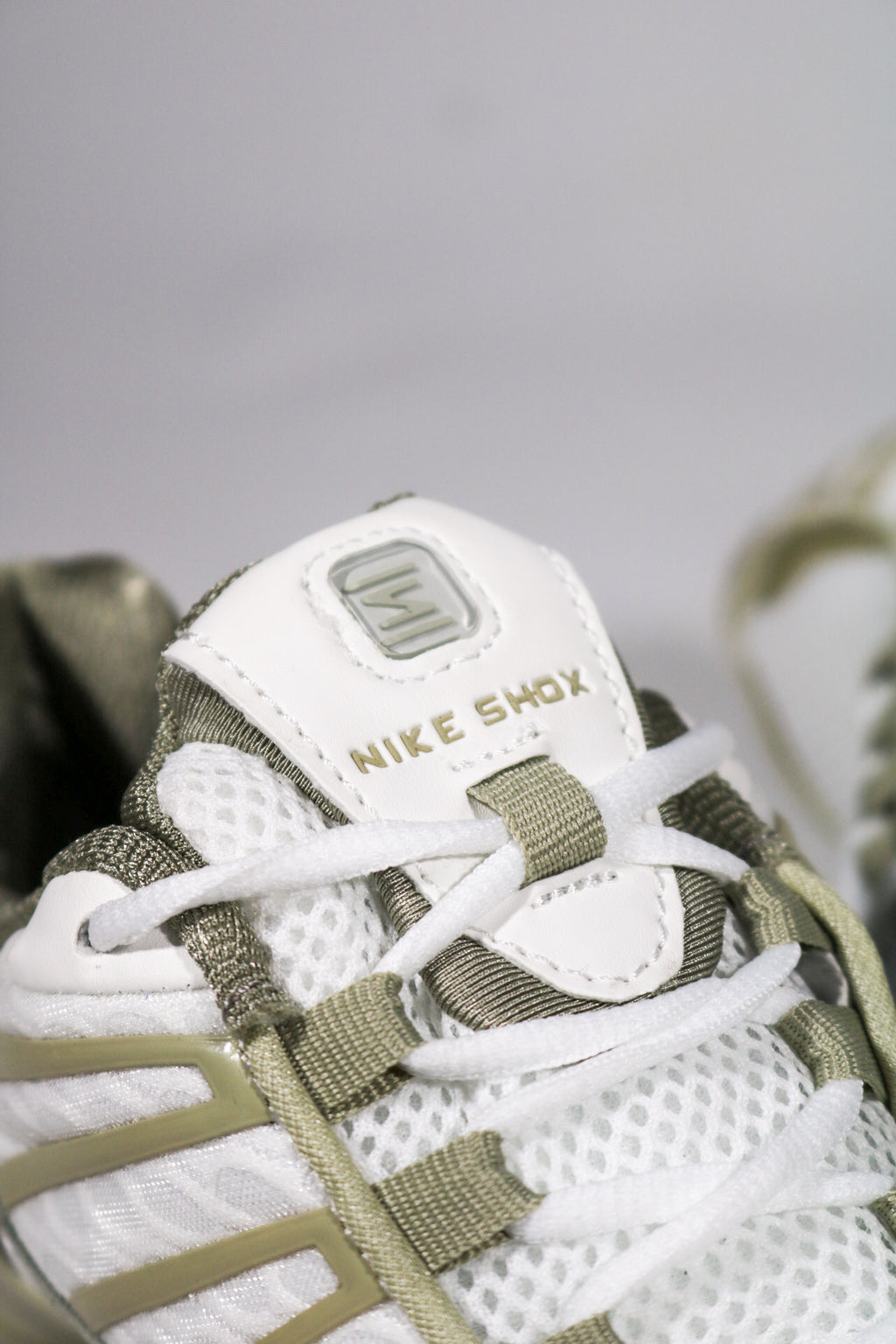 NIKE SHOX TL