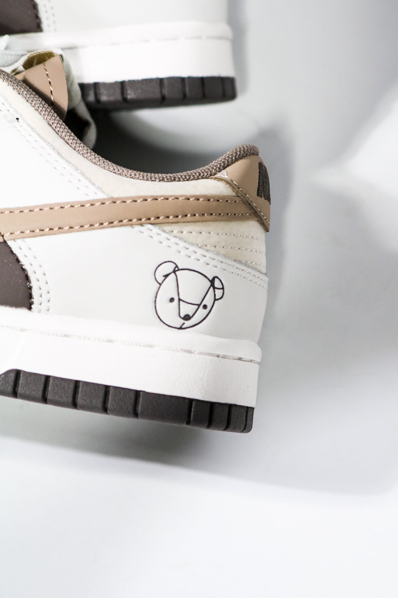 NIKE SB DUNK LOW OTOMO KATSUHIRO