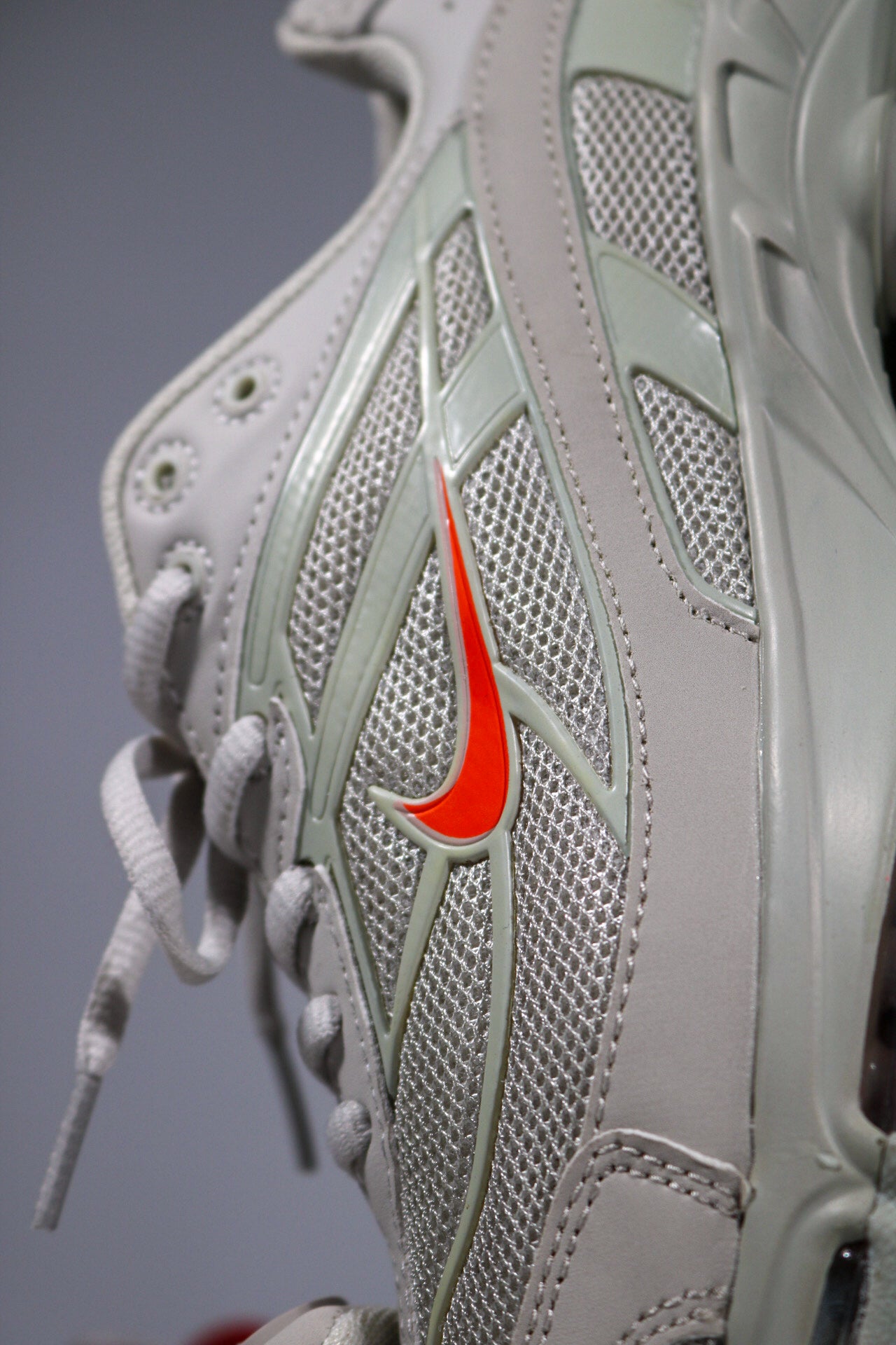 NIKE SHOX RIDE 2 LIGHT BONE TURF ORANGE