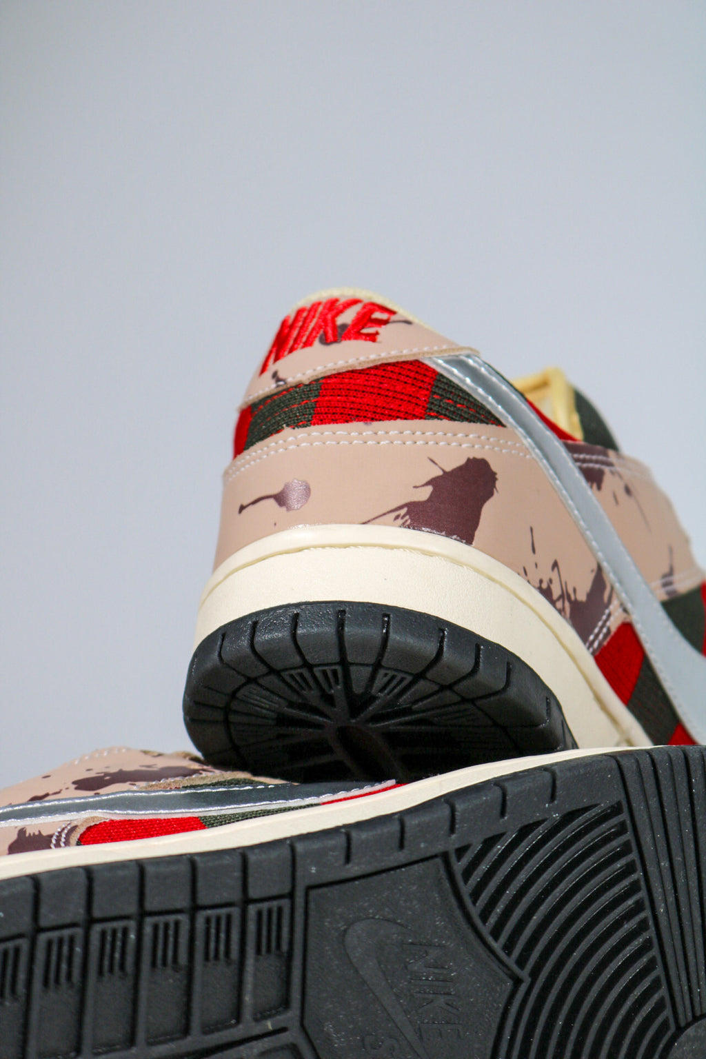NIKE SB LOW FREDDY KRUEGER