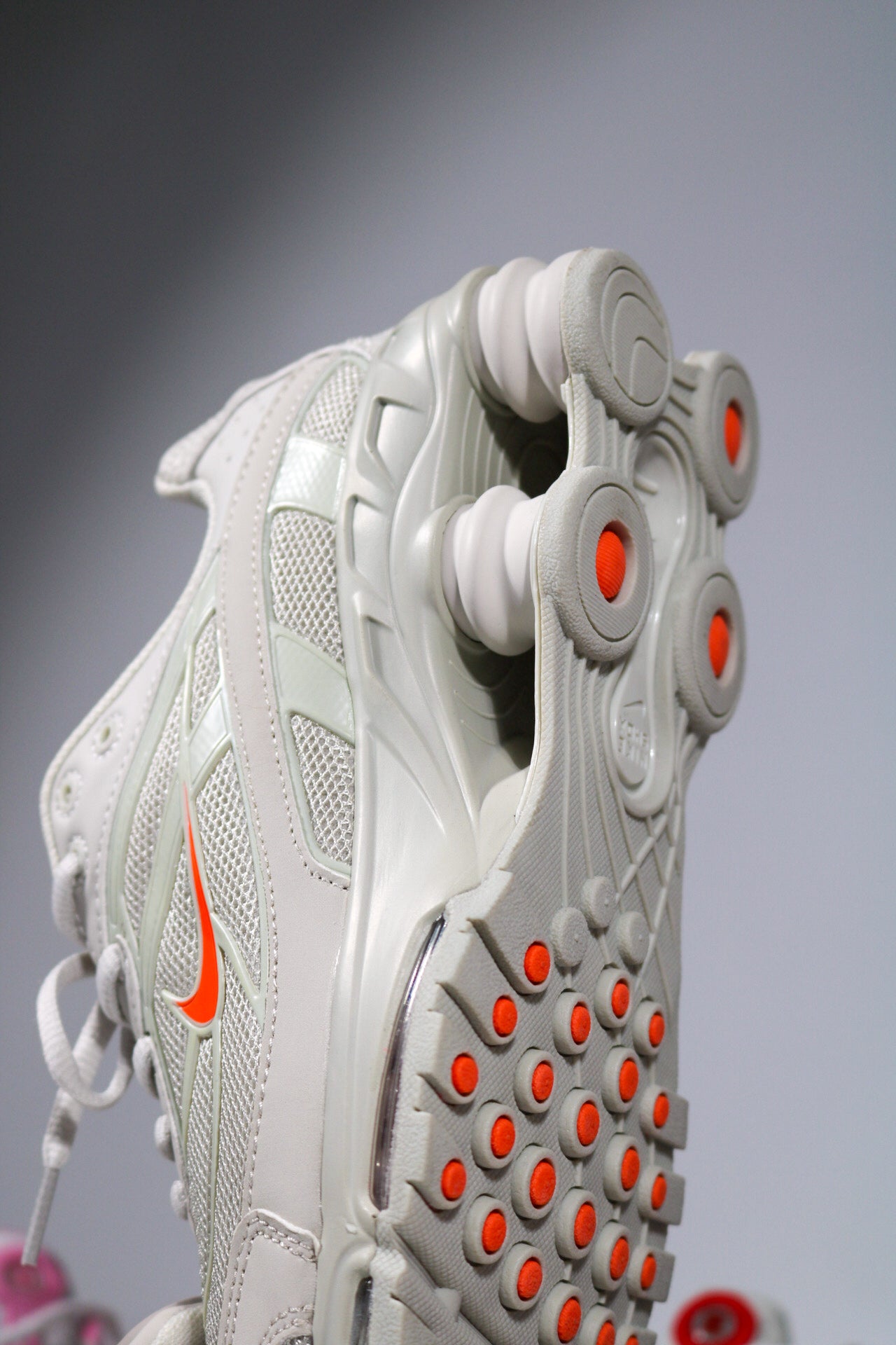 NIKE SHOX RIDE 2 LIGHT BONE TURF ORANGE