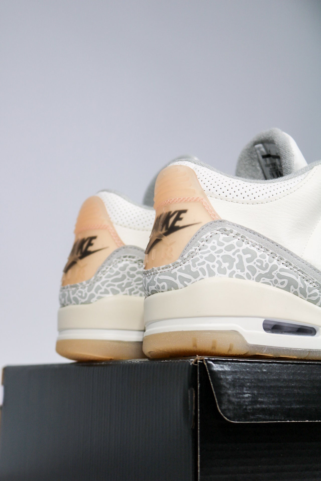 JORDAN 3 CRAFT IVORY