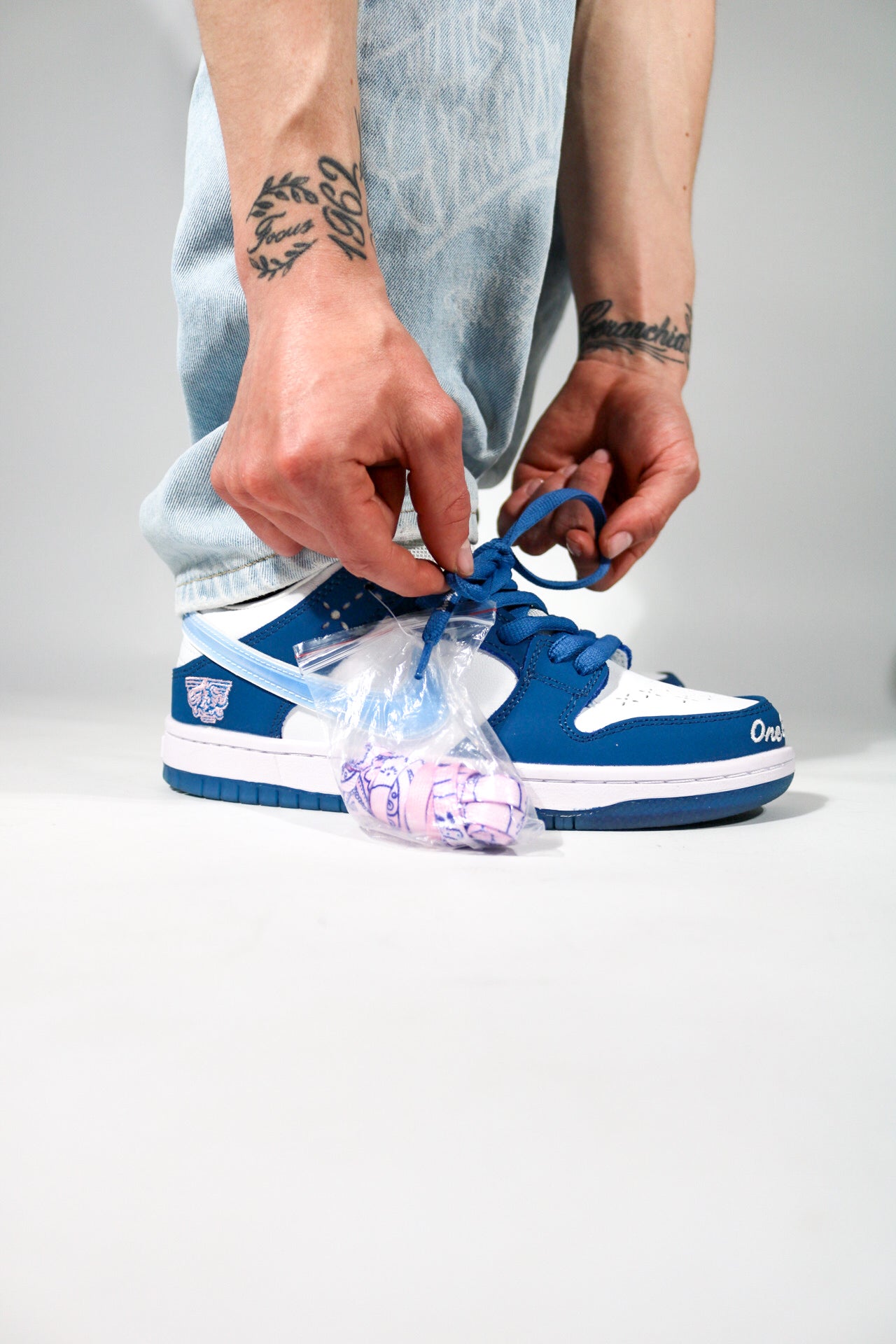 NIKE SB DUNK LOW BORN X RAIDED ONE BLOCK AT A TIME
