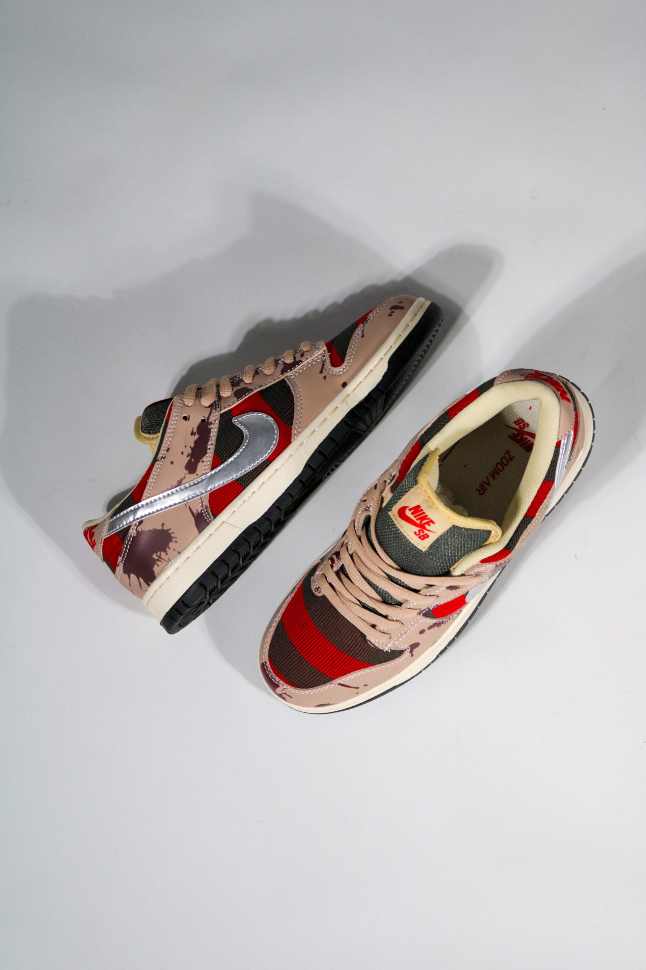 NIKE SB LOW FREDDY KRUEGER