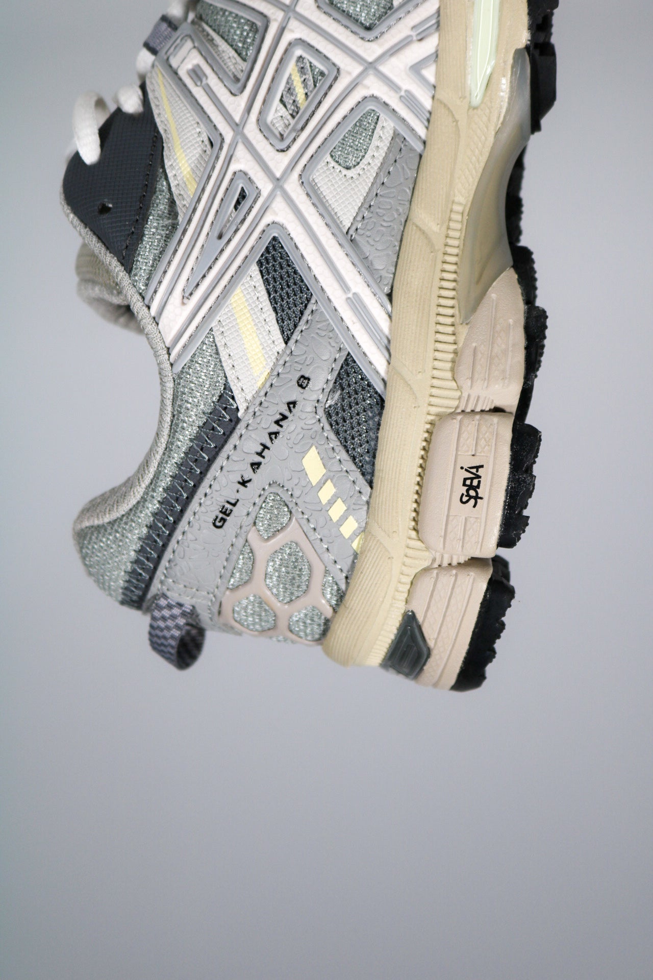 ASICS GEL KAHANA 8