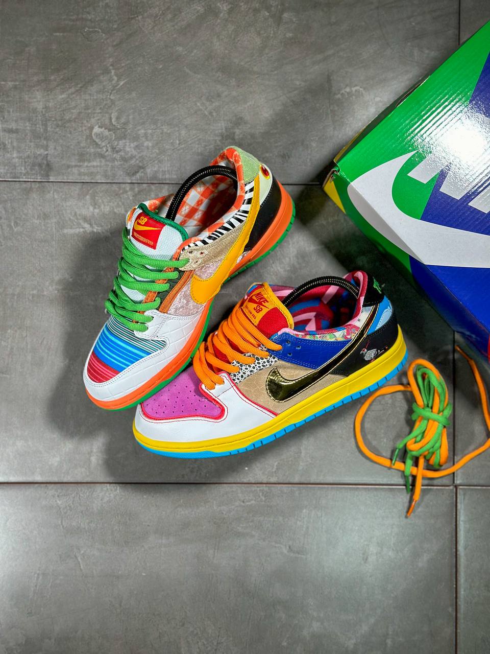 NIKE SB DUNK LOW WHAT THE DUNK