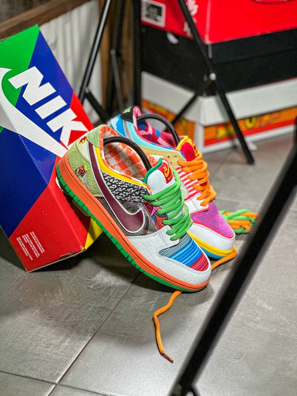 NIKE SB DUNK LOW WHAT THE DUNK